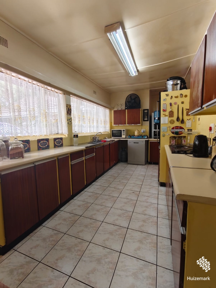 5 Bedroom Property for Sale in Sasolburg Ext 4 Free State